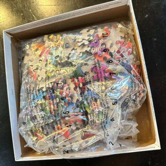 CEACO Colorful Button High Quality 750 Piece Puzzle Color Story - Picture 4 of 6